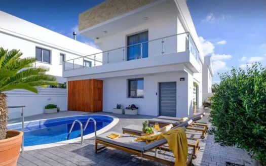 For Rent Four Bedroom Villa At Petridia , Paphos
