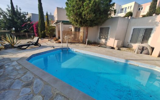 For Rent Two Bedroom Bungalow in Chloraka