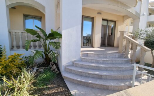 Rented Three Bedroom Ground Floor Apartment At Universal