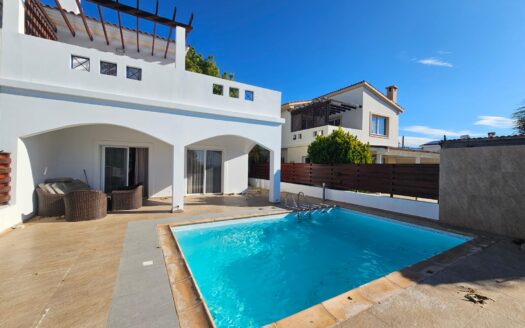 RENTED Three Bedroom Villa At Peyia